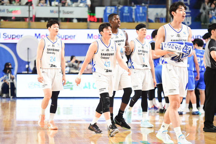 사실상 6강 싸움 끝? 반환점 돈 프로농구, 중위권이 사라졌다 [SS포커스]