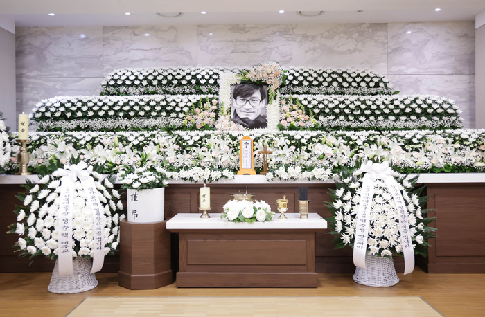 5일 별세한 故 안성기의 빈소가 서울성모병원에 마련됐다. 사진 | 사진공동취재단 