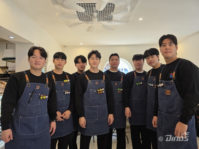 뇌병변 장애 학생에게 ‘전액 기부’→‘천사 공룡들’ NC, 일일 카페 운영 통해 기부 행사 진행