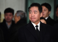 박상원, 故 안성기 빈소 첫 조문...“하늘에서도 연기하실 분”