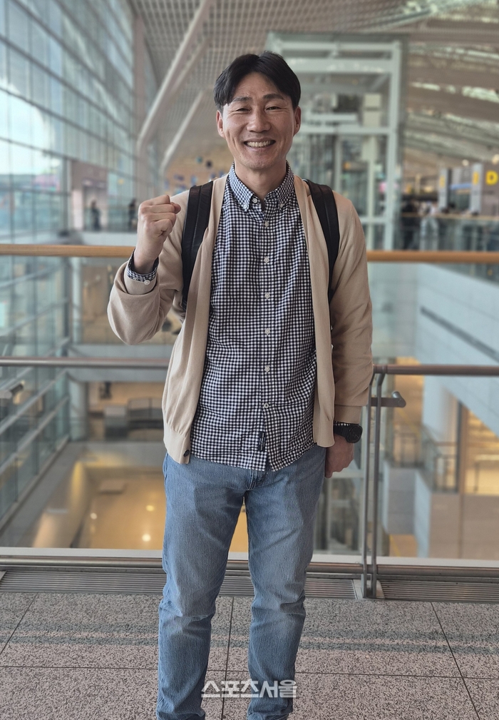 부천 첫 ‘승격’ 이루고 1부 향하는 이영민 감독 “선수단 구성 어느 정도 만족, 설렘과 자신감 있다”[현장인터뷰]