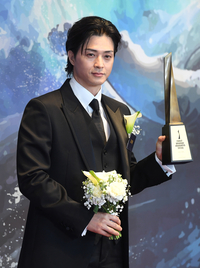[포토]김지훈, 멀티테이너 부문 퍼스트브랜드 대상 수상
