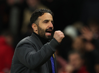 겨우 14개월 일하고 382억원 벌었다…‘헛돈’ 쓴 맨유와 아쉬울 것 없는 아모링, 경질됐지만 ‘꿀’ 행복한 퇴장