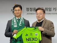 쓰라린 실패 경험 혹은 약점, 전북에선 ‘분업화’로 채운다…정정용 감독이 전주성행 결심한 결정적 요인[SS비하인드]