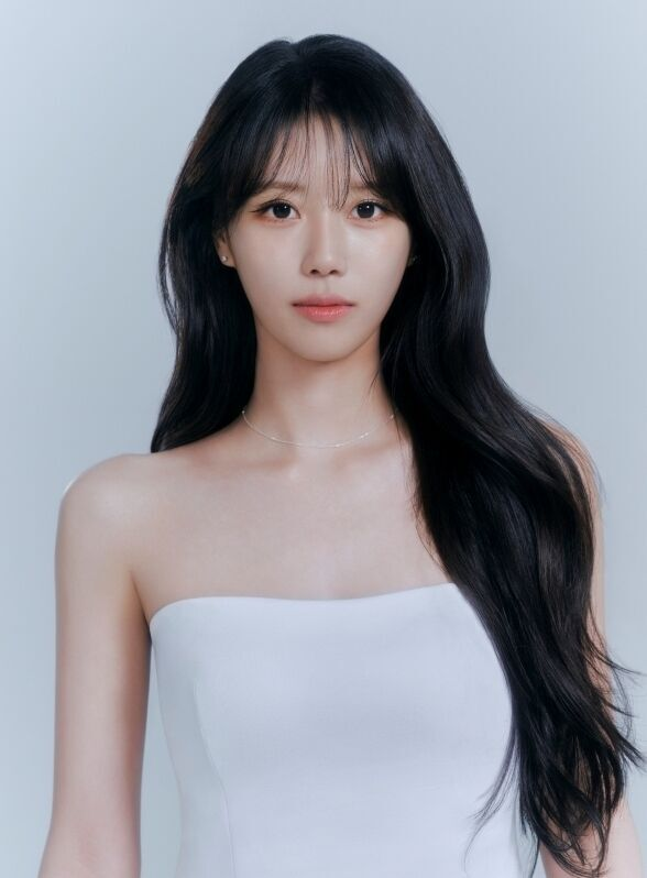 이미주, 유재석 품 떠나더니 이렇게 달라졌다.
..‘만개한 꽃미모’