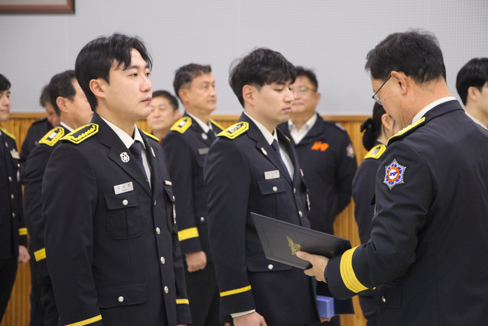 [강원소방]인제, 승진·전입 소방공무원 임용장 수여식