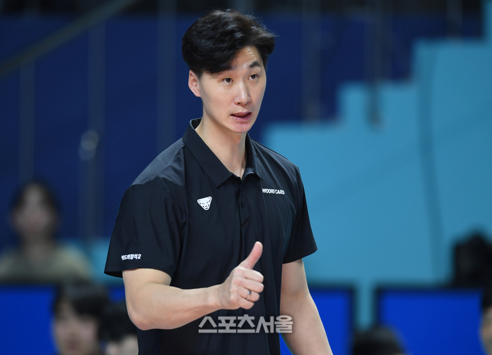 [포토] 박철우 감독대행 ‘잘하고 있어’