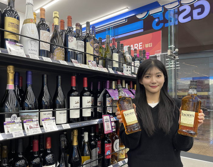 GS25, 위스키도 가성비 시대… “1만 원대 위스키 ‘티처스’ 품절 대란”