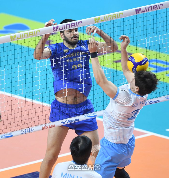 [포토] 한선수 ‘밀렸어’