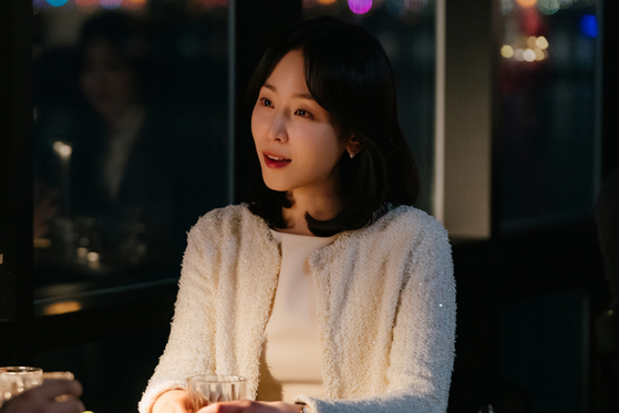 ‘러브 미’ 서현진, 2년 만에 맞은 위기…장률 전여친 “재결합 원해” 도발