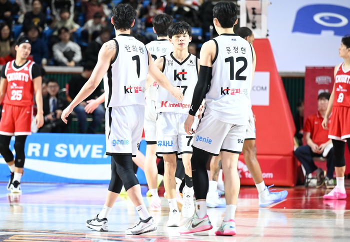 SK, 우리한테 왜 이래! ‘에이스 이탈 속 선방’ KT 문경은 감독 “조금만 다듬으면 되지 않을까” [SS잠실in]