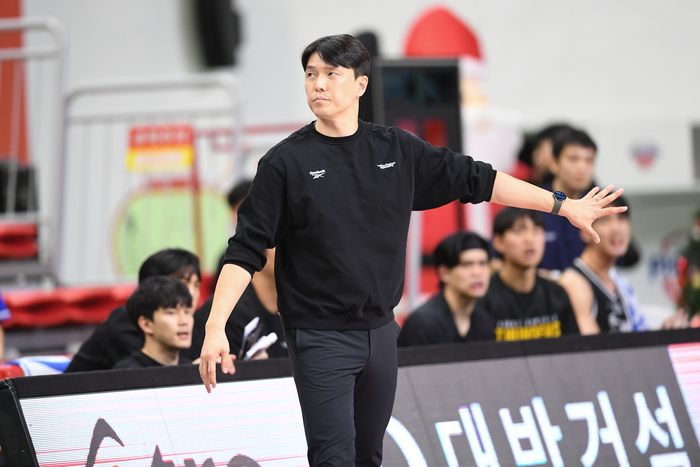 KBL 서울 삼성 김효범 감독. 사진 | KBL