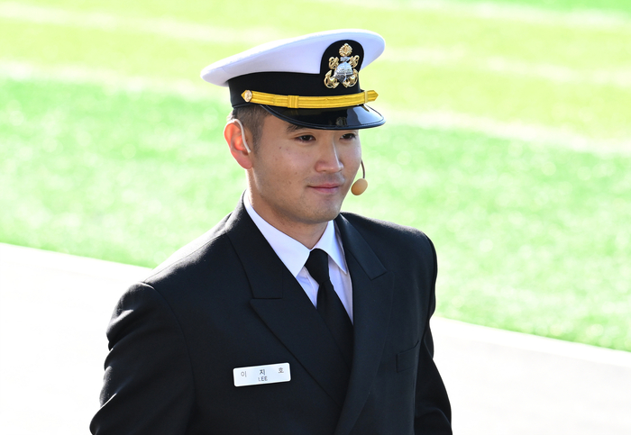 훈련후 홀쭉한 모습의 이지호 신임 소위. 2025.11.28 [공동취재]