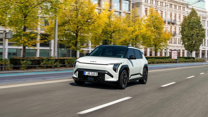 “전기차도 기아가 한 수 위”…EV3부터 PV5까지 ‘풀라인업’ 승부수