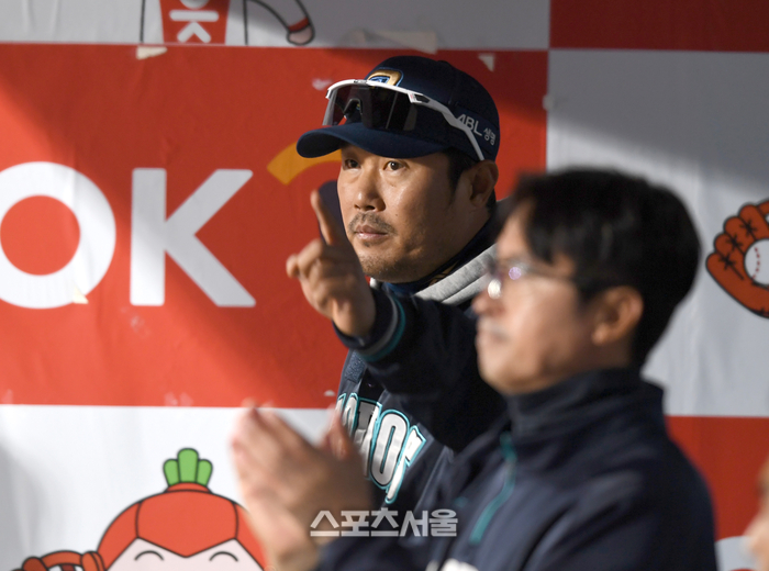 “엑스트라 줄이고 수비에 방점”…NC 이호준 감독의 두 번째 2026 답안은 ‘계전경험’ [2026 스타트]