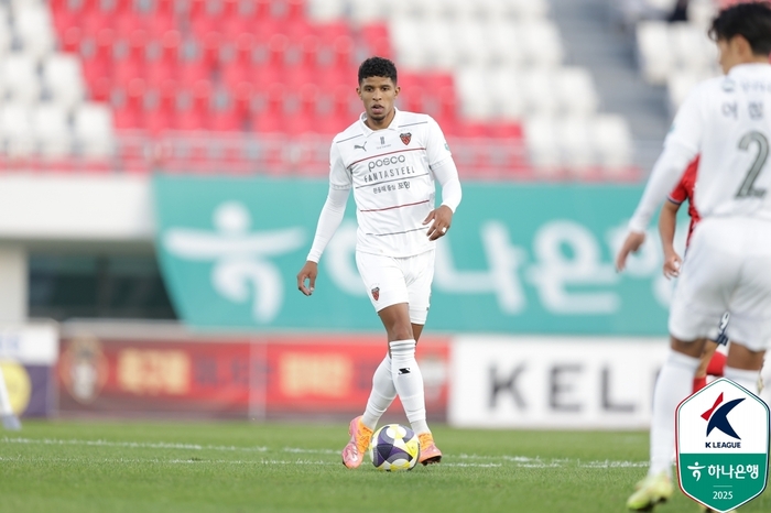 포항에서 전북으로 이적한 오베르단. 사진 | 한국프로축구연맹
