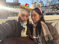 ‘천진난만 눈웃음+러블리 찐친 케미’ 박경혜, 혜리와 놀이공원 ‘생일 데이트’