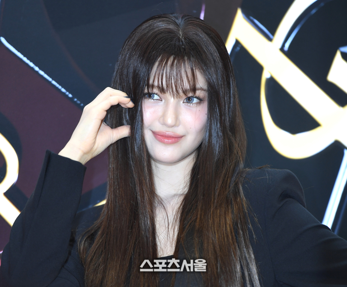 다니엘, SNS 라방으로 독자 행보 시작 “소송과는 무관”