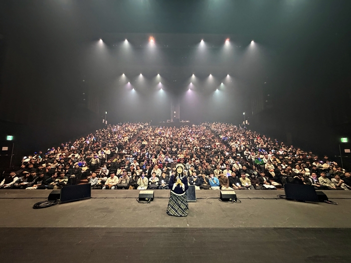 윤하, 소극장 콘서트 ‘빛나는 겨울’ 성공적 포문