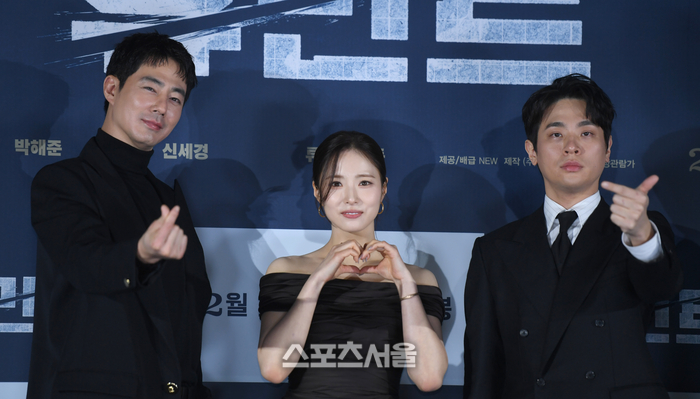 [포토] 조인성-신세경-박정민 ‘귀여운 하트 포즈’