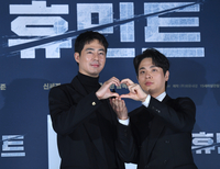 [포토] 조인성=박정민 “휴민트 사랑해 주세요”