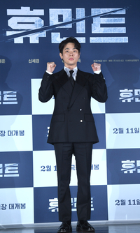 [포토] 박정민 “휴민트! 파이팅”