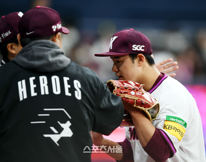 치고 나가는 2025 드래프트 동기들…키움 1R 정현우, 야 너두 할 수 있어! [SS시선집중]