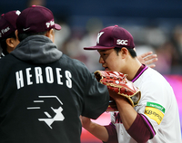 치고 나가는 2025 드래프트 동기들…키움 1R 정현우, 야 너두 할 수 있어! [SS시선집중]