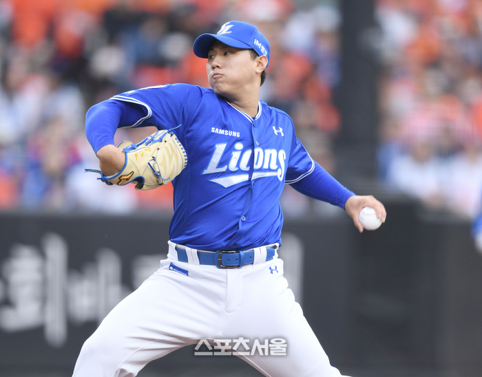 삼성 배찬승이 18일 대전 한화생명 볼파크에서 열린 2025 KBO 포스트시즌 플레이오프 1차전 한화와 경기 6회 역투하고 있다. 대전 | 최승섭 기자 thunder@sportsseoul.com