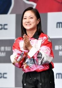 법카 지출은 대부분 술값?…박나래 前매니저, 정면반박