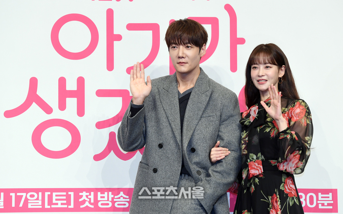 [포토]‘아기가 생겼어요’에서 호흡 맞추는 최진혁-오연서