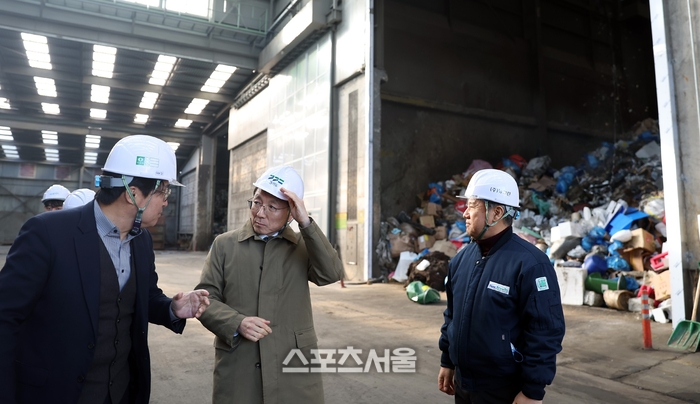 경기도 김성중 부지사, 수도권 직매립 금지 평택 폐기물 처리시설 점검