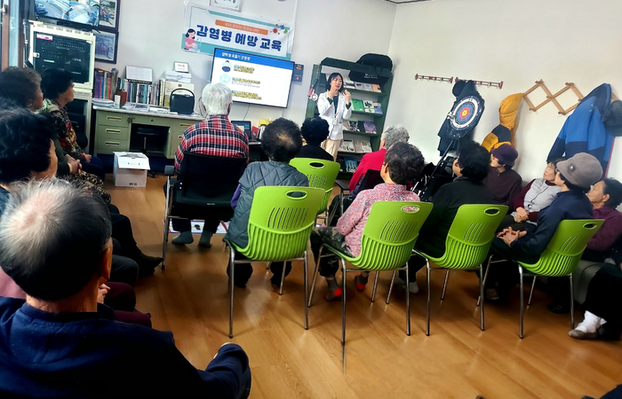 횡성군 보건소, 농한기 경로당 감염병 예방 교육 실시