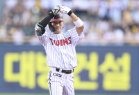 “(신)민재가 불안하다” 최고의 2025년 보낸 ‘GG 2루수’, 올해 최대 과제는 ‘현상 유지’ [SS시선집중]