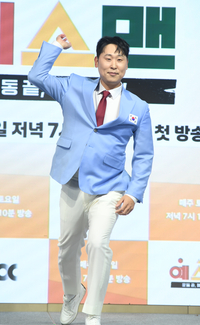 [포토] 윤석민 ‘웃음 향해 강속구’