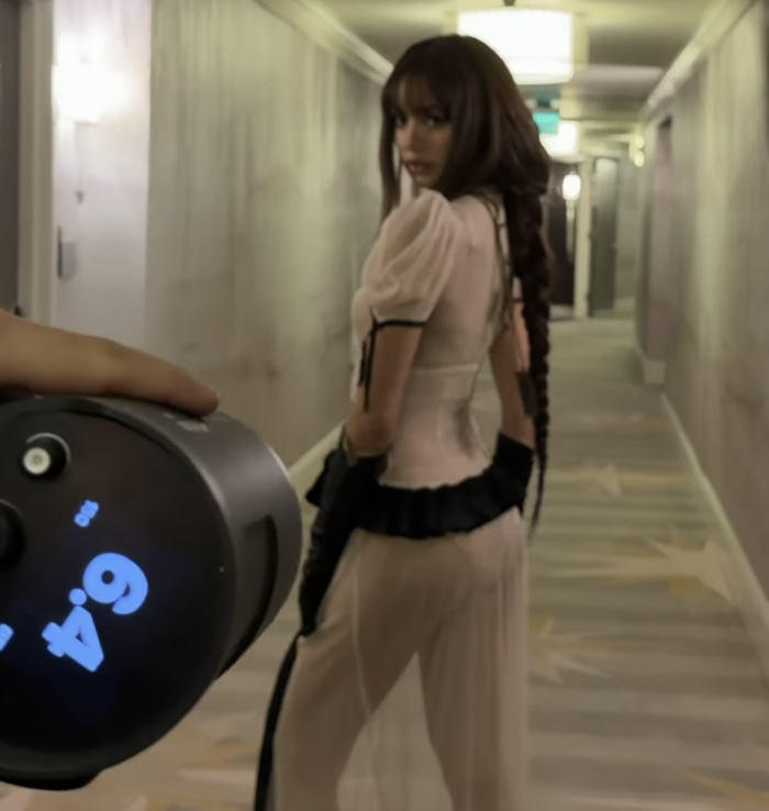 블랙핑크 리사, 골든글로브에 이러고 갔다고? [★SNS]