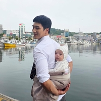 “등이 운동장인 줄” 안보현, 준비된 아들 바보? 태평양 어깨의 어부바