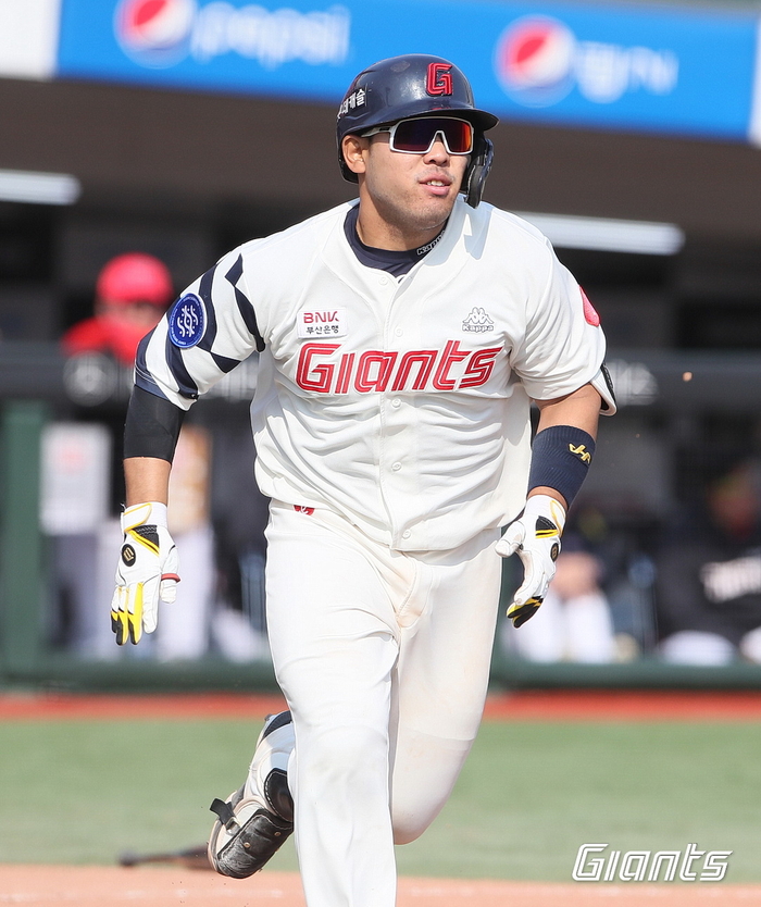 롯데 시절 지시완 모습. 사진 | 롯데 자이언츠