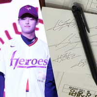 이대호 강연 도중 ‘사인 연습’ 딴짓? 키움 박준현, 학폭 논란 속 태도 불량까지 [SS포커스]