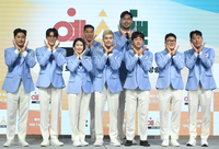 [포토] 포즈 취하는 ‘예스맨’ 예능꾼들