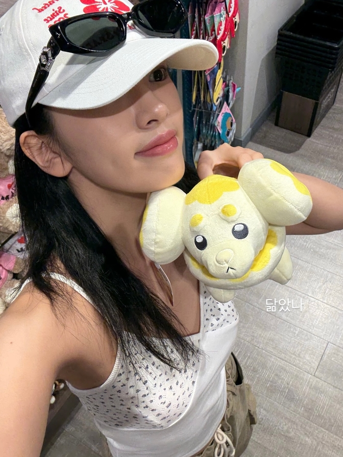 아이브 안유진, 휴가 추억 소환…“나를 다시 데려가줘”