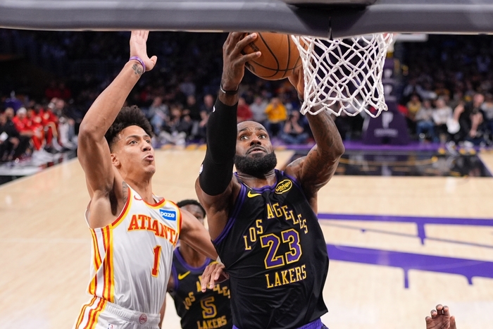 ‘킹’ 르브론, 트리플더블급 활약!→레이커스 ‘화력 대폭발’, 3연패 탈출 성공
