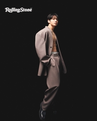 정국, 보일듯말듯 복근 피지컬…“하루, 한끼만 먹는다”