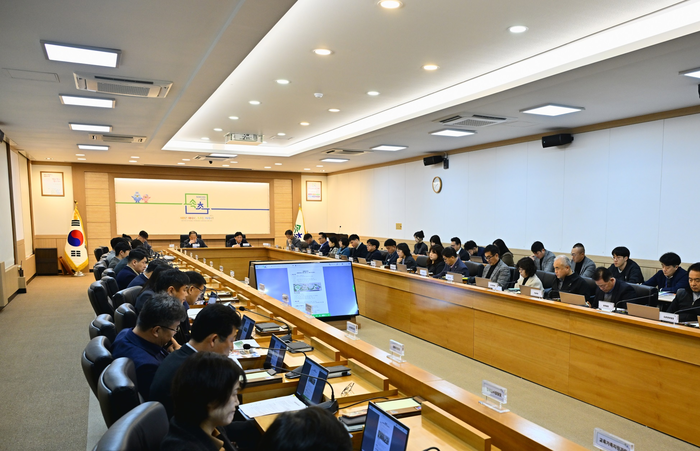 2025년 민선8기 주요 인프라 구축사업 점검회의. 사진|속초시청
