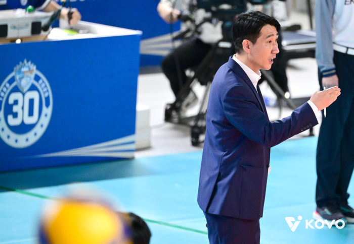 3위 KB손해보험 추격하는 권영민 감독 “우리카드전 중요, 리시브·사이드아웃 강조+아라우조 공략 고민”[현장인터뷰]