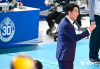 3위 KB손해보험 추격하는 권영민 감독 “우리카드전 중요, 리시브·사이드아웃 강조+아라우조 공략 고민”[현장인터뷰]