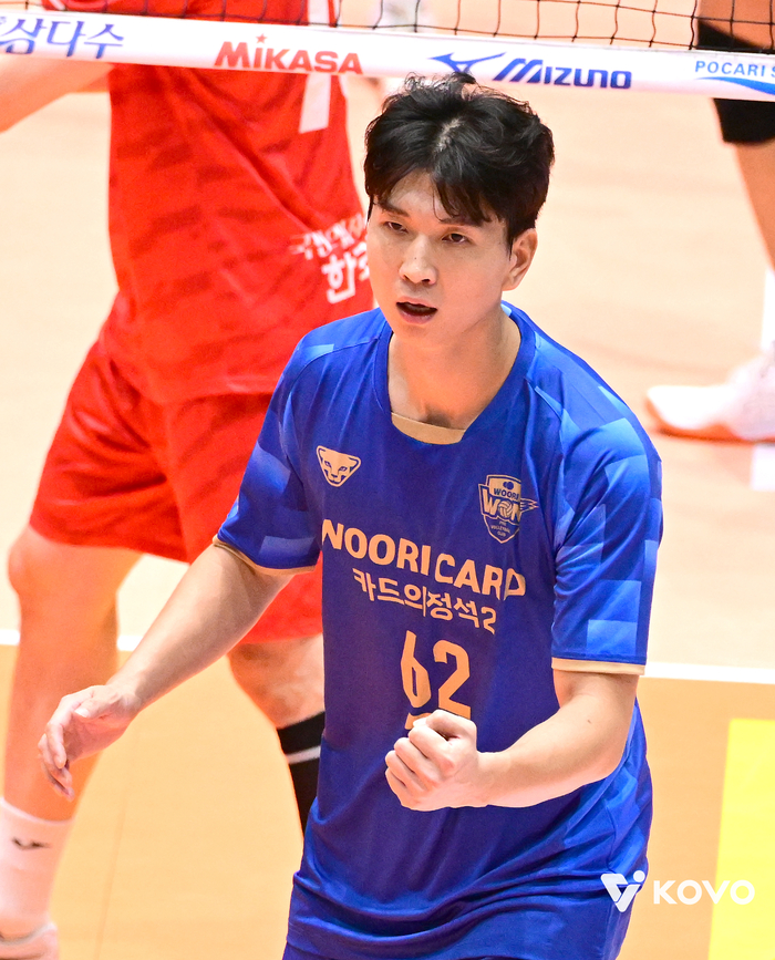 박철우 대행도 인정, ‘분위기’ 바꿔낸 우리카드 세터 이승원 “힘들어도 해내는 것이 프로, 핑곗거리 돼서는 안 된다”[현장인터뷰]