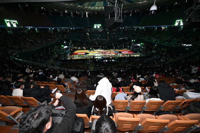 잠실실내체육관에서 ‘마지막’ 프로농구 올스타전…전야제부터 ‘후끈’ 달아올랐다 [SS현장속으로]