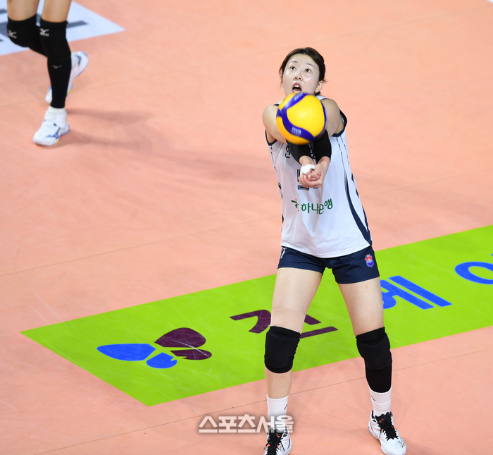 김연경 떠난 V리그에서 22득점+리시브효율 54% 해낼 국내 선수는 사실상 한 명뿐, 강소휘가 가치를 인정받는 이유