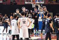 [포토]문경은 감독의 자유투를 방해하는 선수들